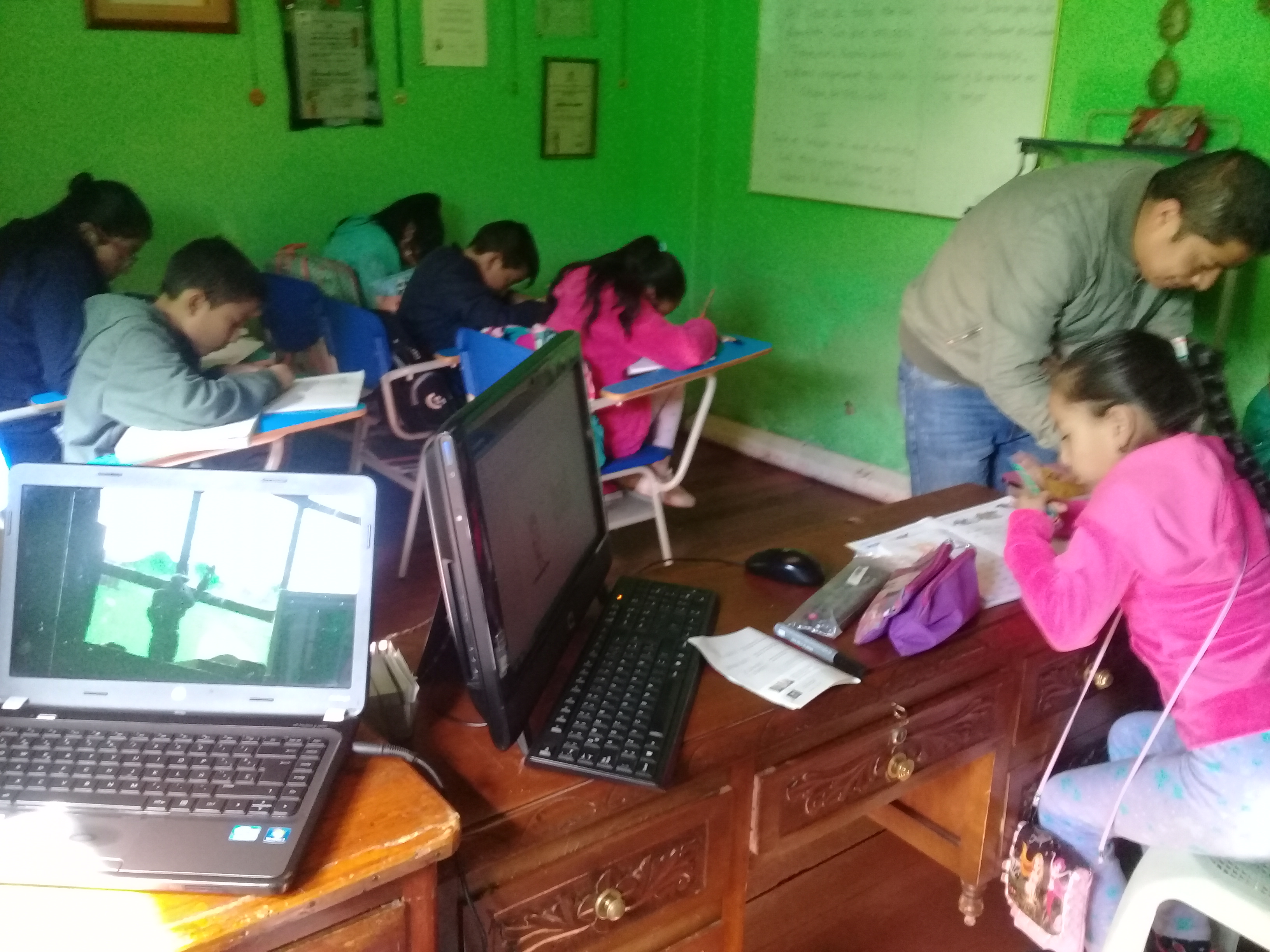 Copyright© 2023, Estudiantes Alapins® Centro Pedagógico.